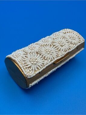 Vintage Beaded Lipstick Case– White Seed Bead & Faux Pearl Floral, Gold Tone EUC